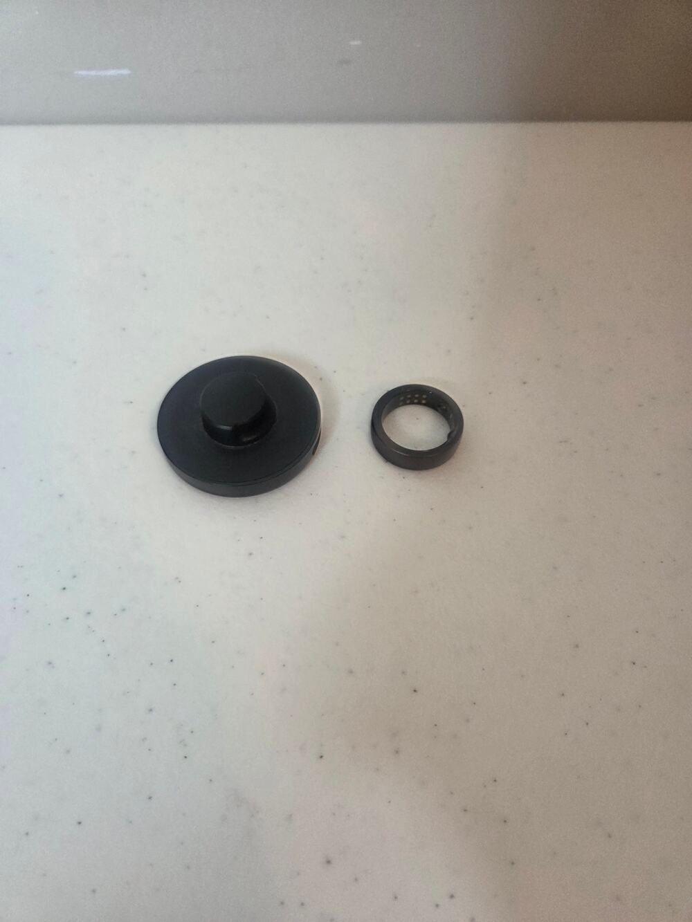 Oura Ring and Charger Size 12 Gen 3 in Black *new without box